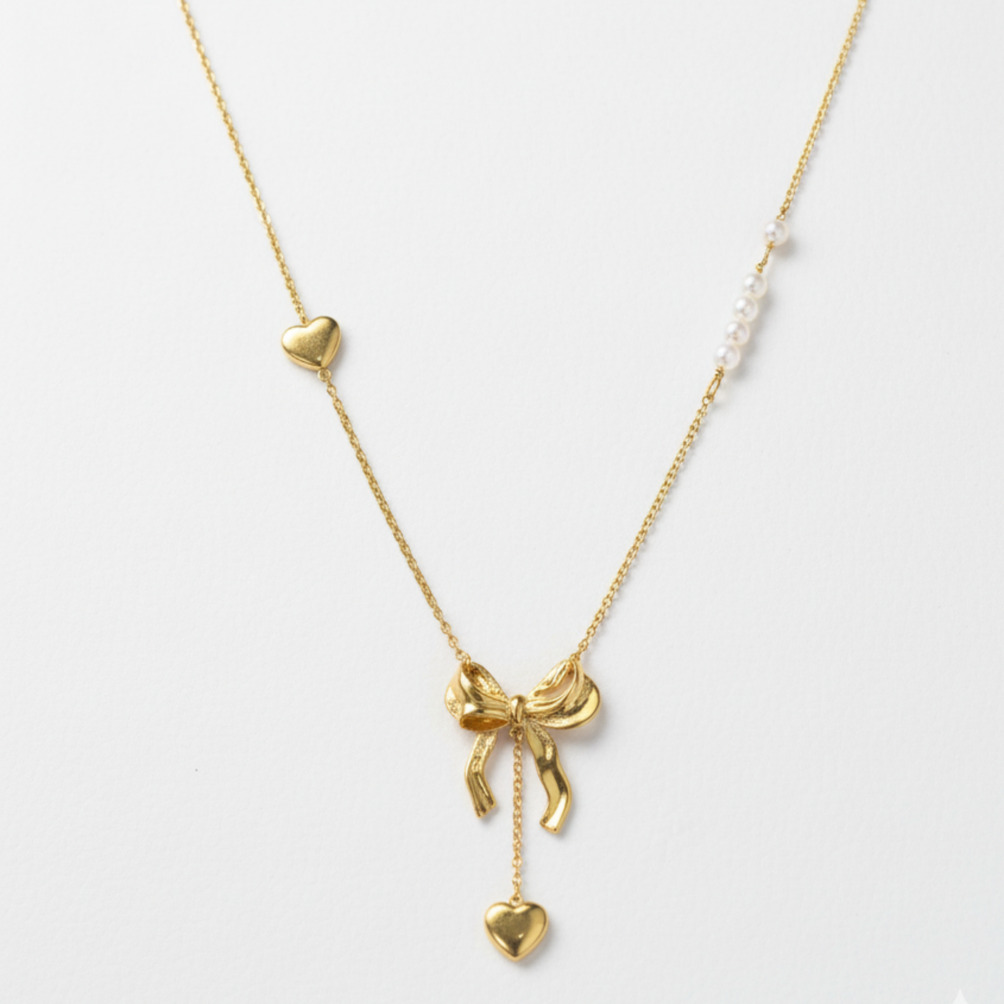 Gold Pearls With Beautiful Knot