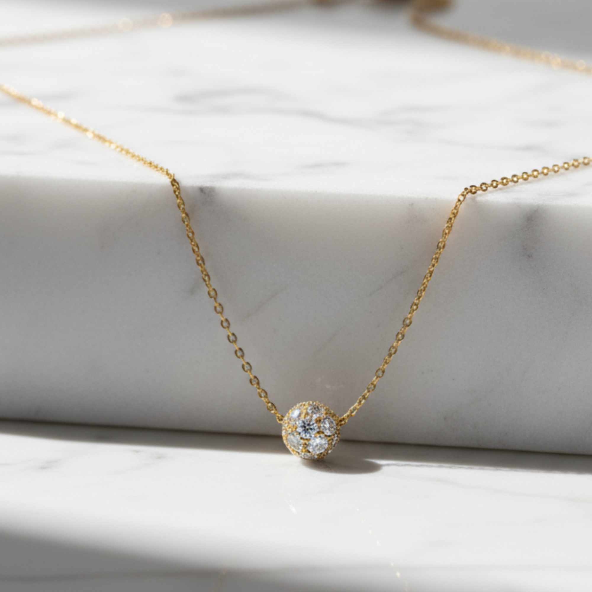 Diamond & Gold Round Necklace