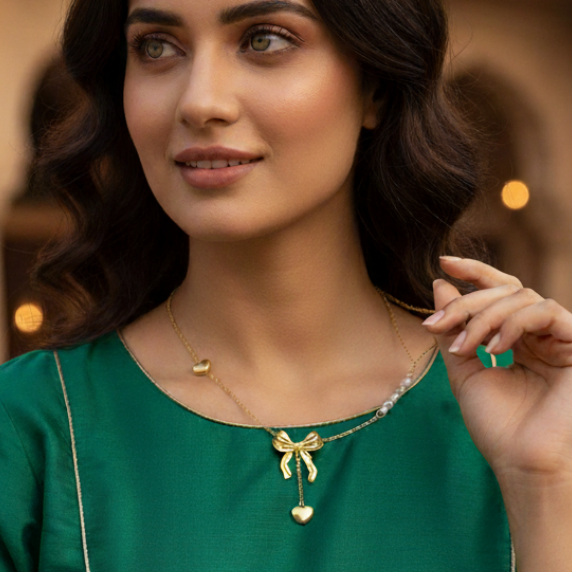 Gold Pearls With Beautiful Knot