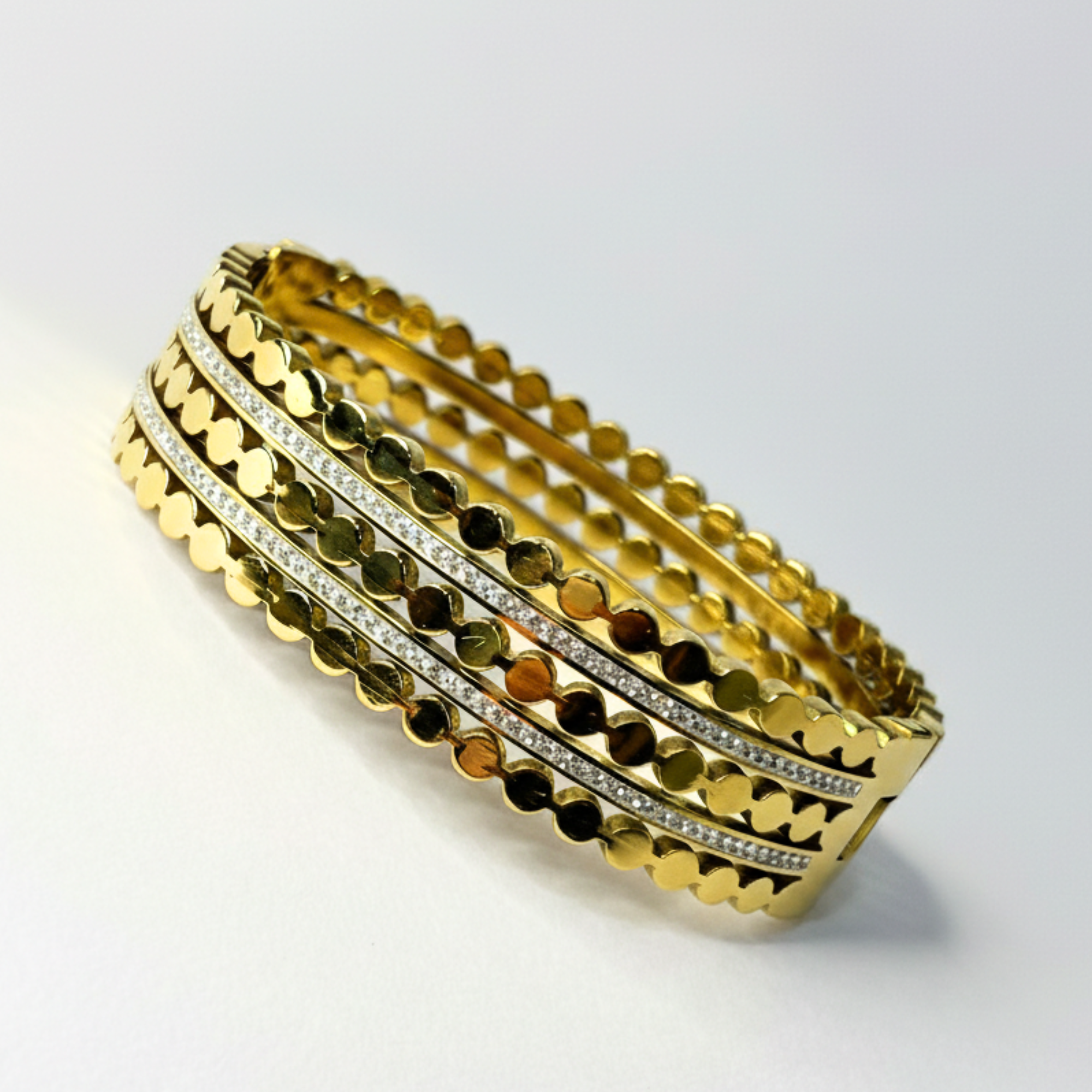 Gold Shinewave Bracelet